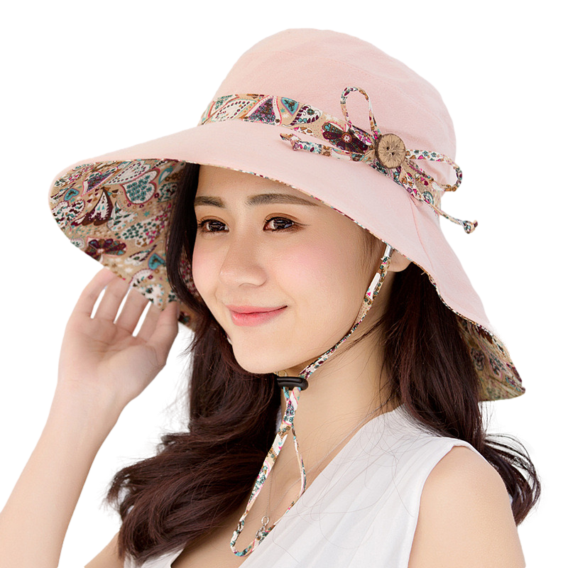 Women Wide Brim Summer Sun Hat Lightweight Foldable Beach Sun Hat for Ladies Travel Roll up Reversible Floral